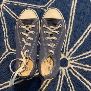 Navy low top converse